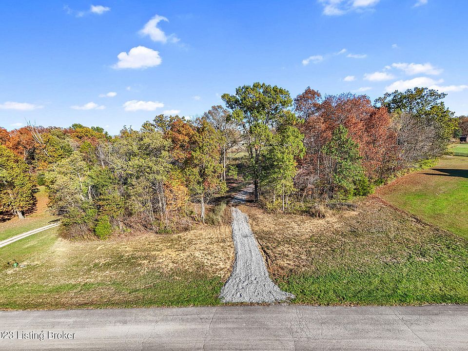 1st image of 58 Pin Oak Dr