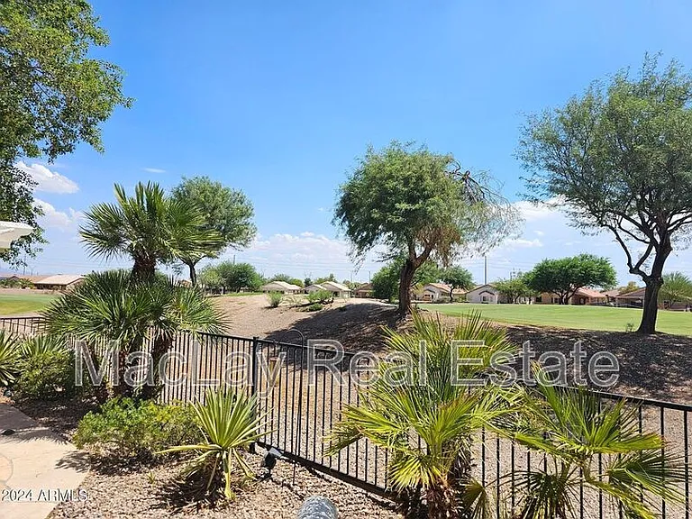 23143 W Lasso Ln — Photo 20