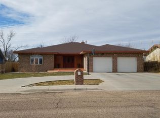 921 N Hickok St, Ulysses, KS 67880