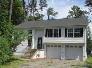 142 Piney Forest Dr, Colonial Beach, VA 22443