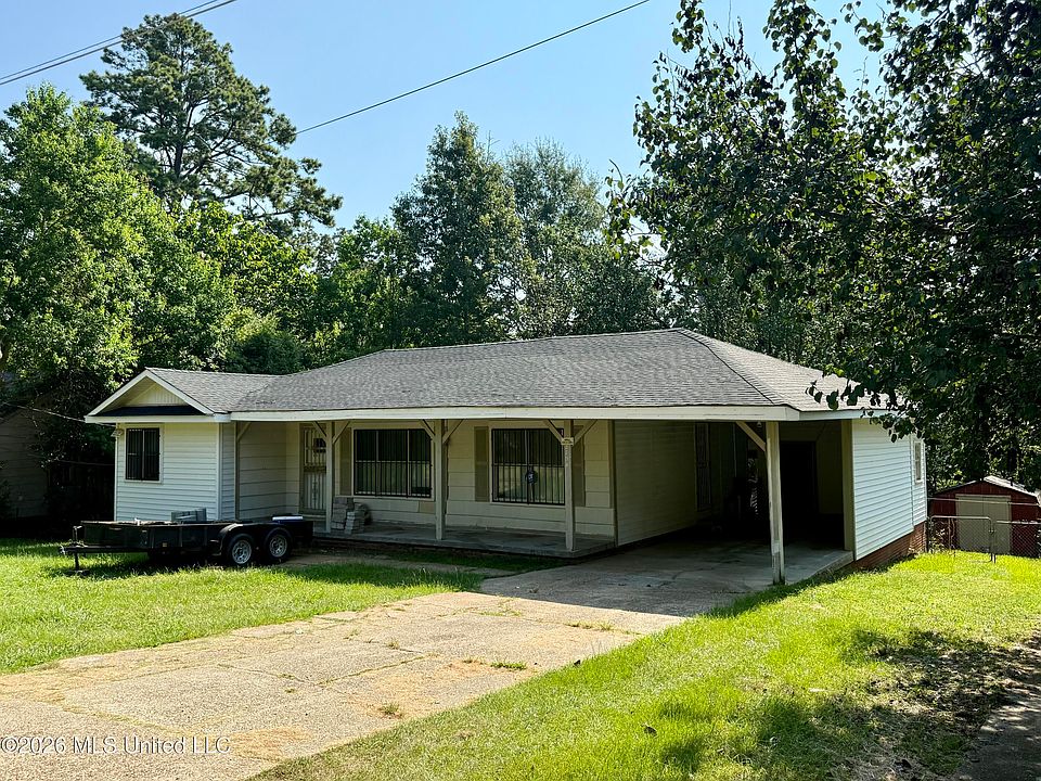 1st image of 2704 Hillside Dr