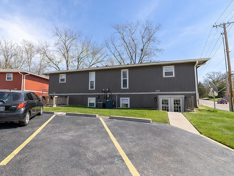 201 Wheaton Ct — Photo 30