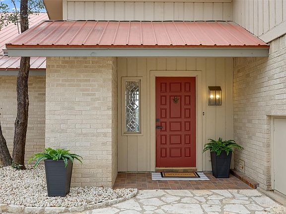 4th image of 18205 Ridge Rd