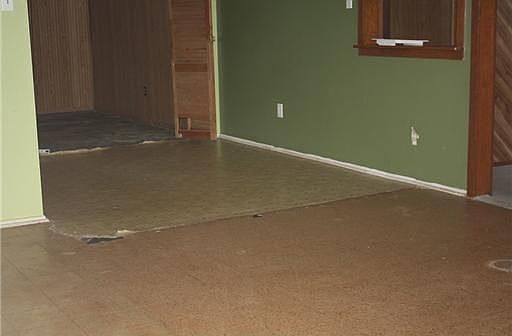 2nd image of 5912 Amhurst St