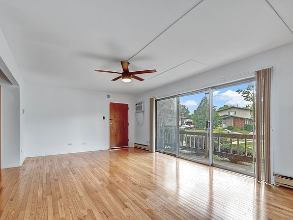 2nd image of 535 N Pleasant Dr APT 1B