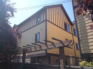 9105 45th Ave SW, Seattle, WA 98136