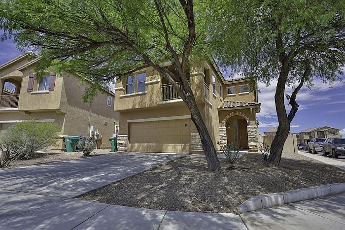 1st image of 54 W Camino Cuesta Abajo
