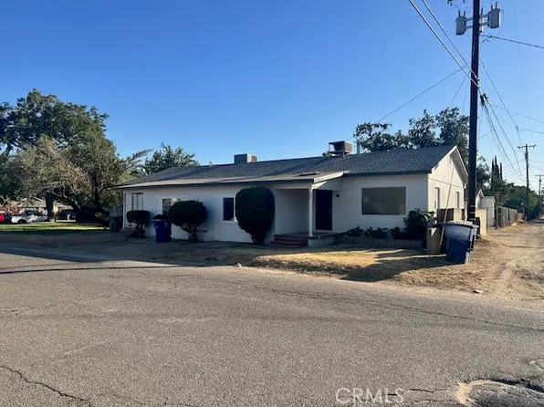 450 S 4th St, Chowchilla, CA 93610