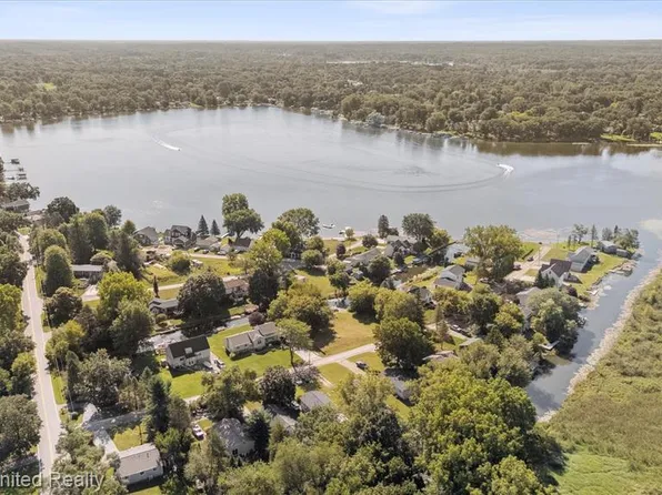 0 Creston Dr, Pinckney, MI 48169