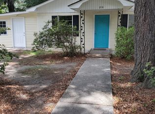 316 Dennis St, Savannah, GA 31406