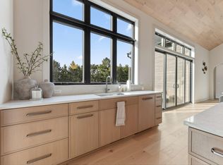 9602 Crestwood Ter, Eden Prairie, MN 55437