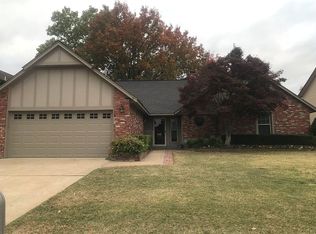 1608 S Nyssa Pl, Broken Arrow, OK 74012