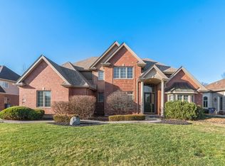 426 Shadow Creek Dr, Palos Heights, IL 60463