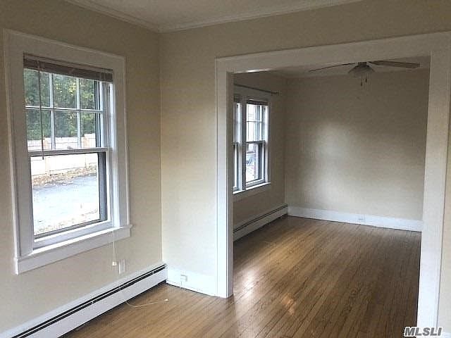 1st image of 17 Roslyn Dr APT 4