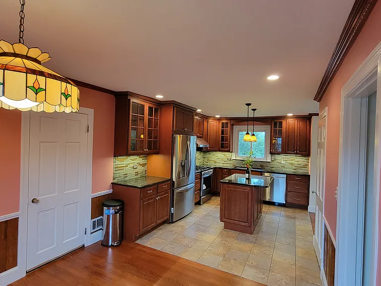 2316 Greenbrier Dr — Photo 15