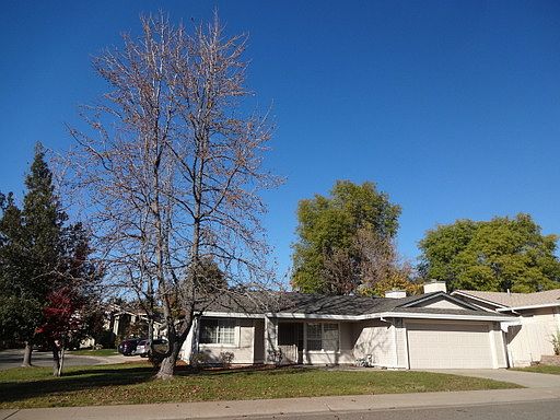 1st image of 1313 Foxhollow Way