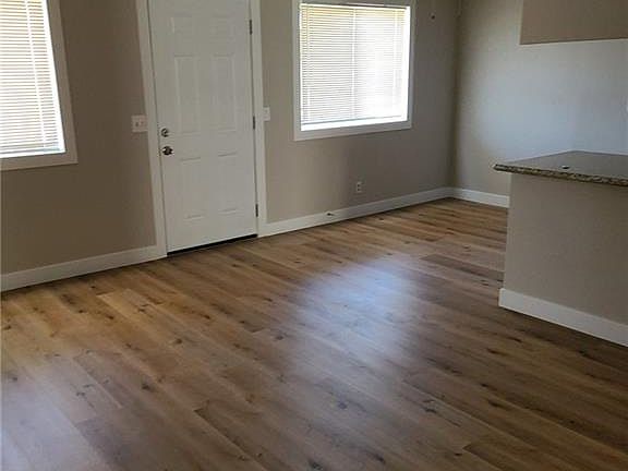 2nd image of 801 Palo Verde Dr #C