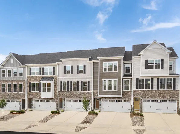 4317 Reusch Cir, New Castle, DE 19720