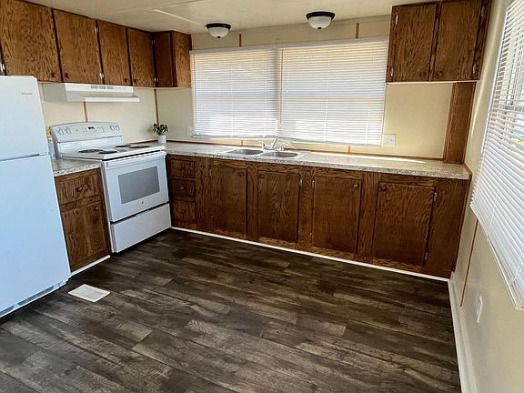 4th image of 104 Stacey Tucker Cir