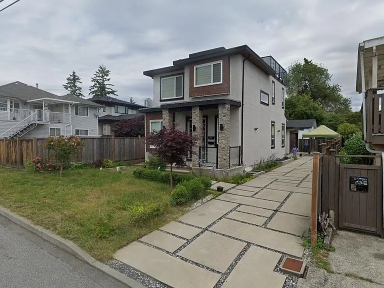 809 21st St #LOWER — Photo 1