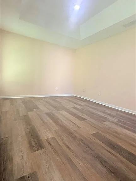 1475 Brookdale Dr — Photo 11