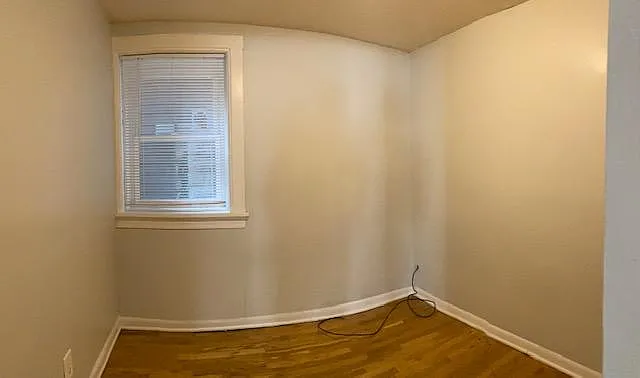 5042 N Oakley Ave #B — Photo 11