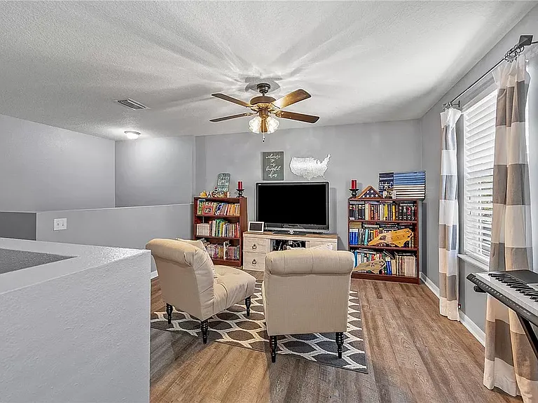 75215 Fern Creek Dr — Photo 14