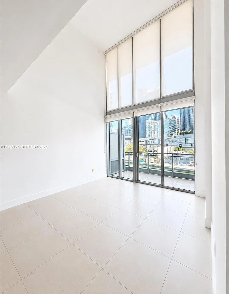 3 bed, 1580 sqft, $5,300 — Photo 4