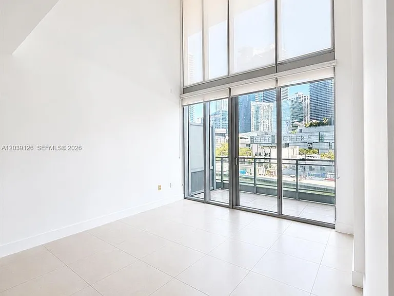 92 SW 3rd St #503 — Photo 4