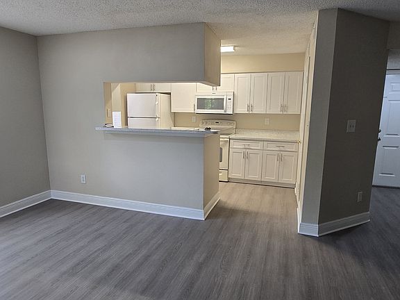 2nd image of 8746 Mallard Reserve Dr Unit 101