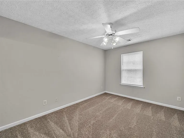225 Osmanthus Way — Photo 20