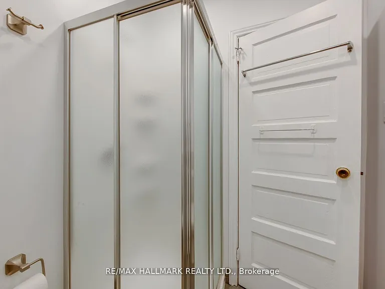 576 Ossington Ave S #2 — Photo 19