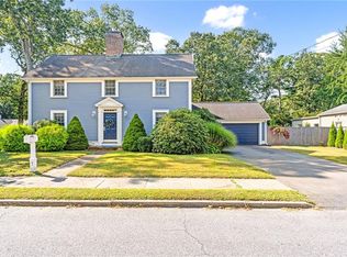 7 Massasoit Ave, Pawtucket, RI 02861