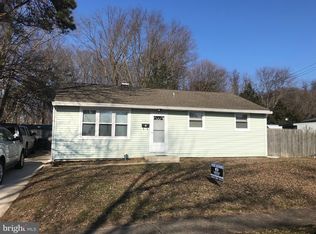 725 Aston Martin Dr, Lindenwold, NJ 08021