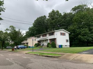 61 Thurston Rd, Newton Upper Falls, MA 02464