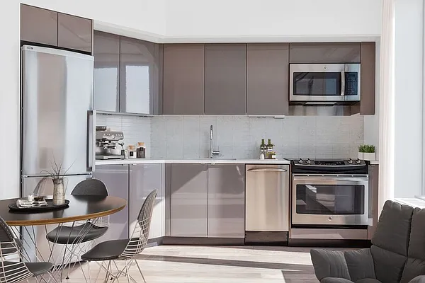 Rented by Greystar | media 8