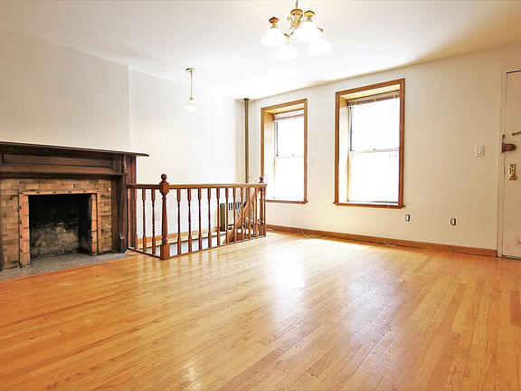 3rd image of 329 W 84th St APT 1A