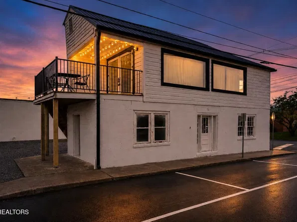 316 Court Ave, Sevierville, TN 37862