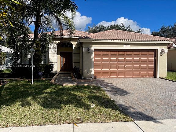 5th image of 1415 NW 143rd Ave