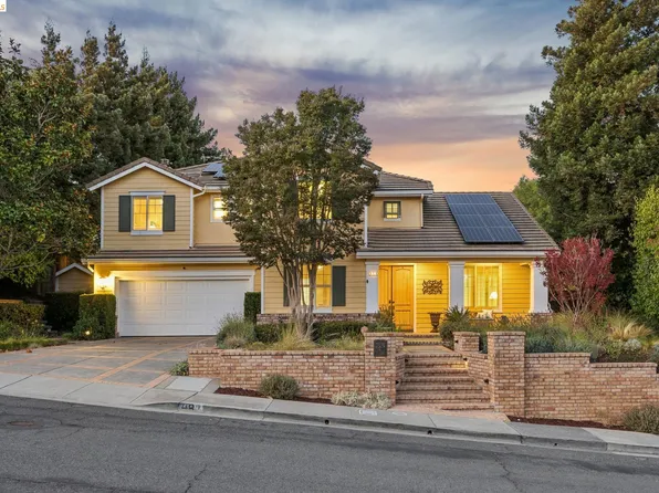 489 Gray Ct, Benicia, CA 94510