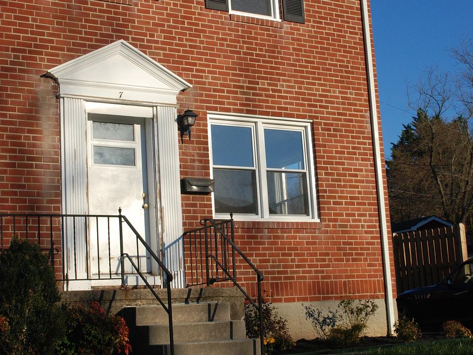 1st image of 7 Shannon Dr