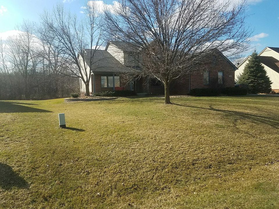2nd image of 780 Fairway Park Dr