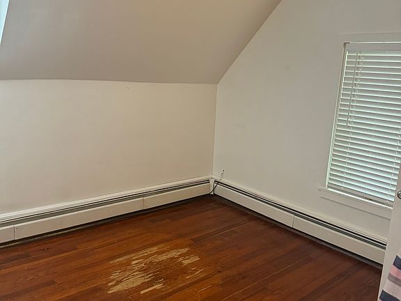 2nd image of 109 Park Dr Floor 2