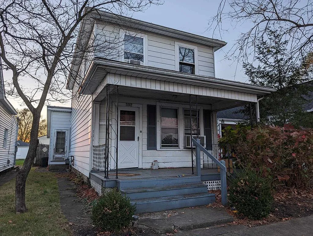 592 Church St photo 1