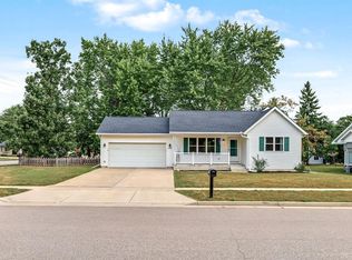 2336 Bradwood Avenue, Altoona, WI 54720