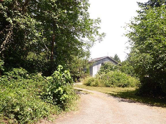 3rd image of 12828 Squaw Wood Ln SE