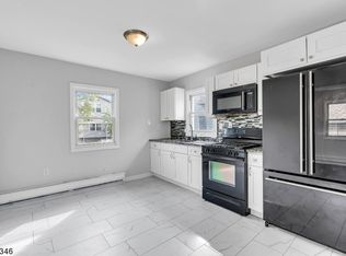 233 Pine St #2, Elizabethport, NJ 07206