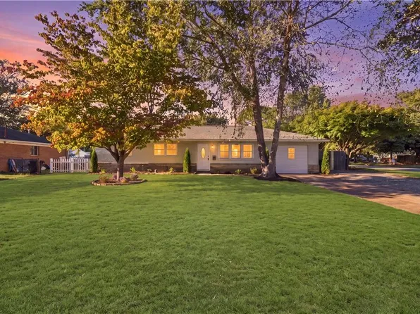 4716 Nuttfield Ln, Virginia Beach, VA 23455