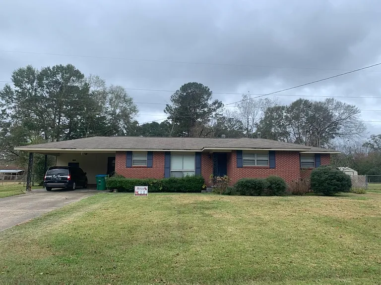 107 Green Hill Dr — Photo 1