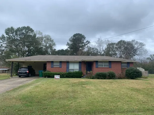 107 Green Hill Dr, Petal, MS 39465